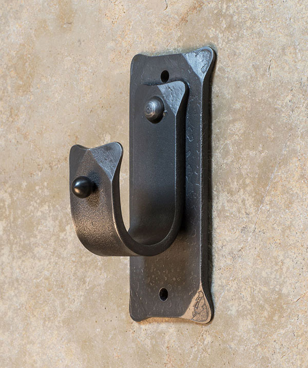 Vertical tapestry bracket - to fit 32mm pole