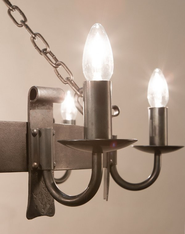 8-light Swaine chandelier 8-light Swaine chandelier