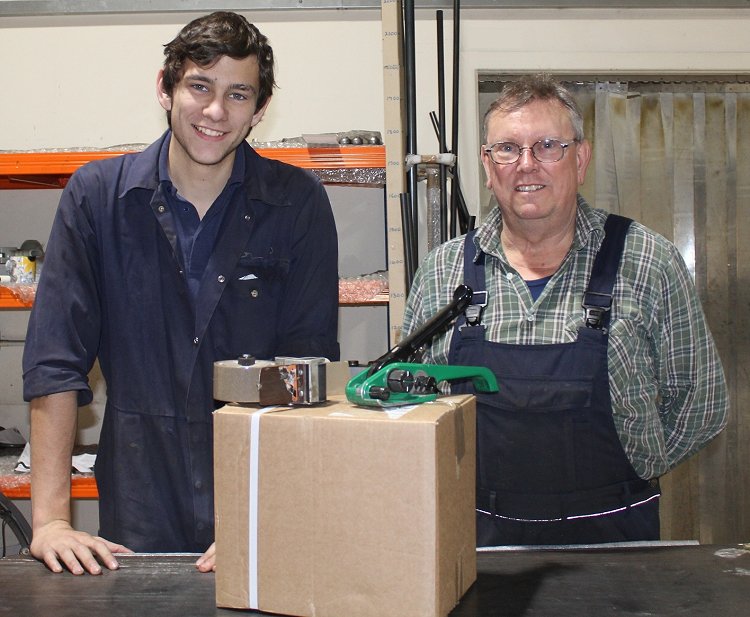 Nigel Tyas and David Smyth packing parcels Nigel Tyas and David Smyth packing parcels